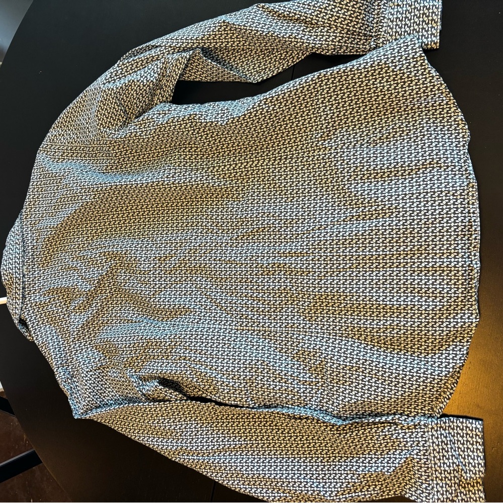 Patterned Button-Up Shirt - image 3